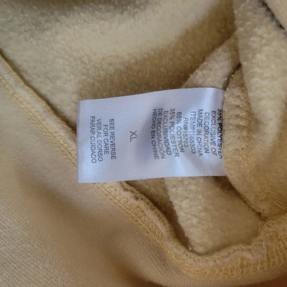 Champion Light Yellow Crewneck Sweatshirt with University Of Washington Logo - Picture 5 of 6